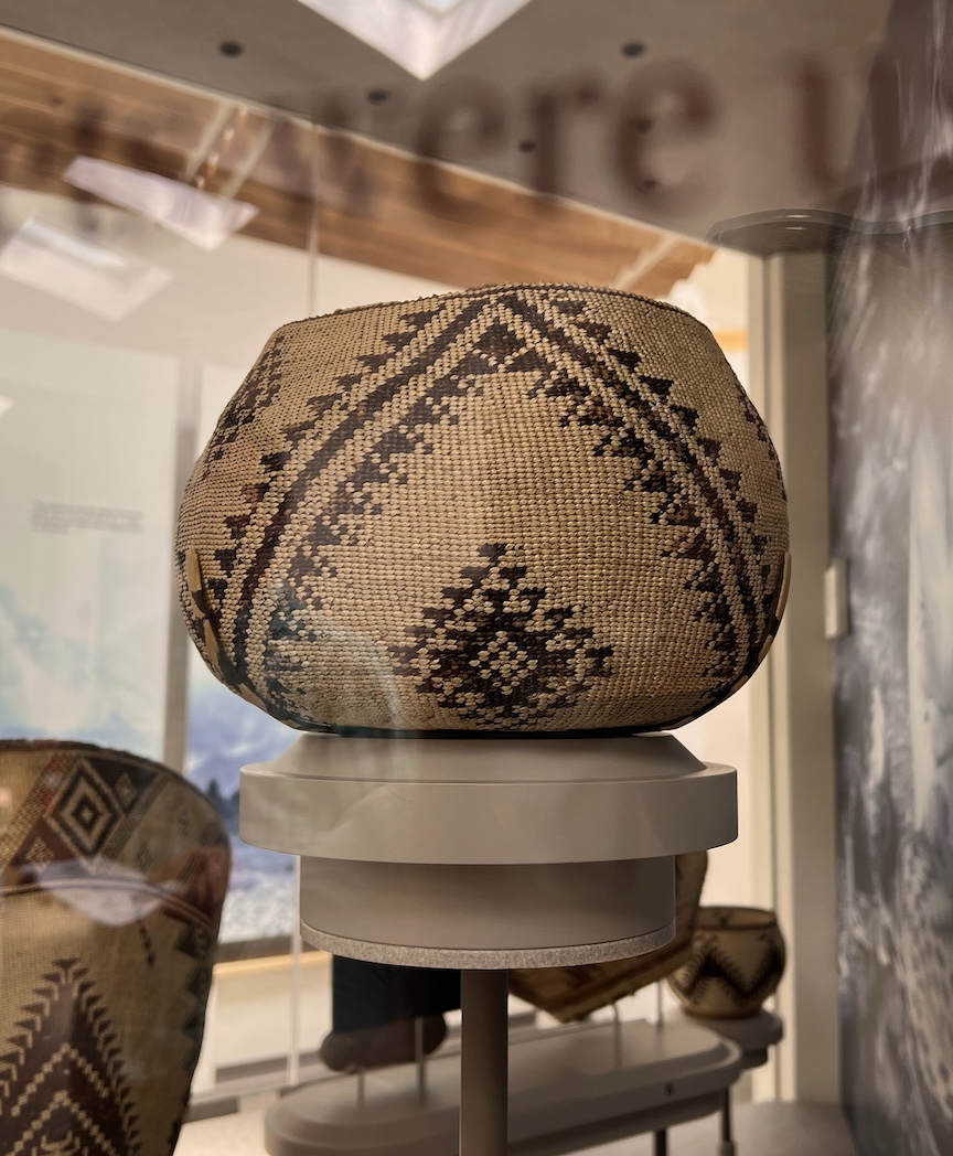 Atsugewi Basket, Loomis Museum